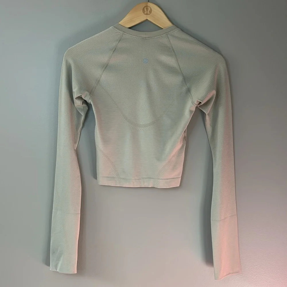 Lululemon Swiftly Tech Cropped Long-Sleeve Shirt 2.0‎ Size 2 Sheer Oak (Tan)